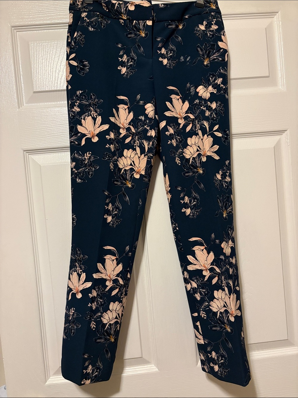 Cynthia Rowley Navy Floral Dress Pants with Blush Flowers in Size 4
